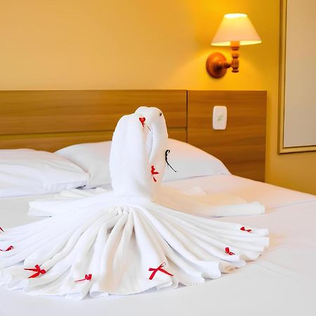 Hotel Ponta Das Toninhas อูบาตูบา ภายนอก รูปภาพ